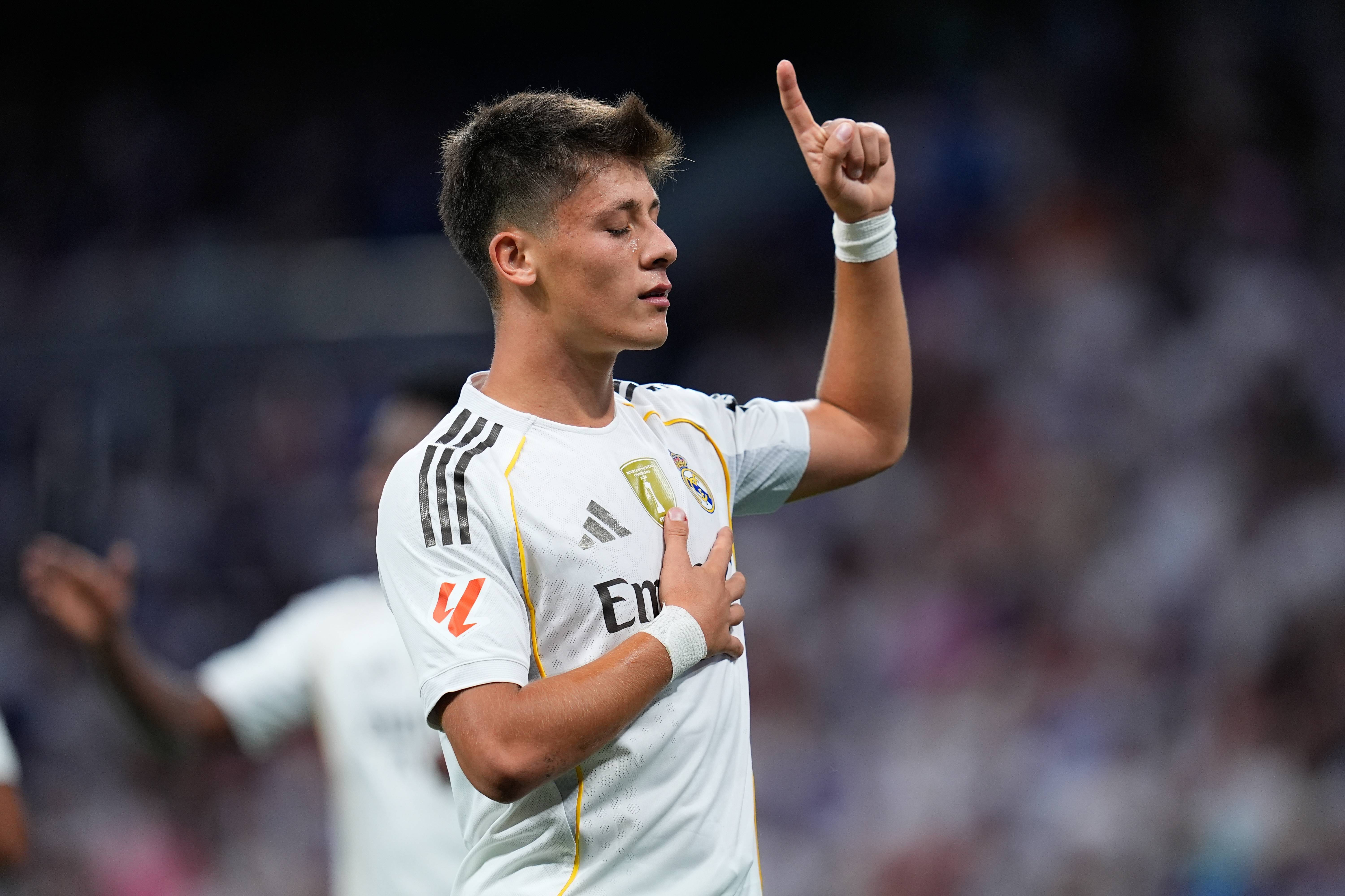 乐动网址-包含刚刚！Karsa在日本队比赛中高光表现德罗巴在巴塞罗那比赛中战术调整，国际比赛日巴黎圣日耳曼伤情更新的词条